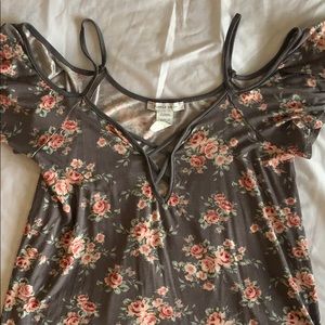 Flowery summer shirt